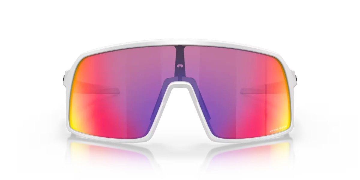 Gafas de sol Oakley Sutro S con lente color road vistas de frente