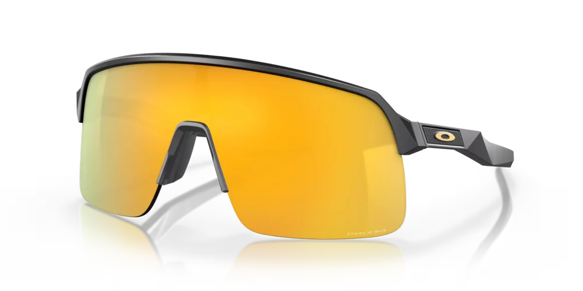 Gafas para sol Oakley Sutro Lite con lente color 24K y montura color carbón