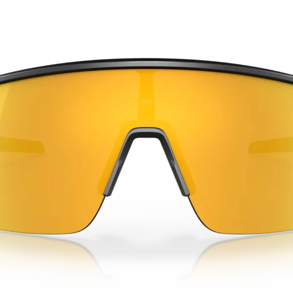 Gafas de sol Oakley Sutro Lite con lente color 24K vistas de frente