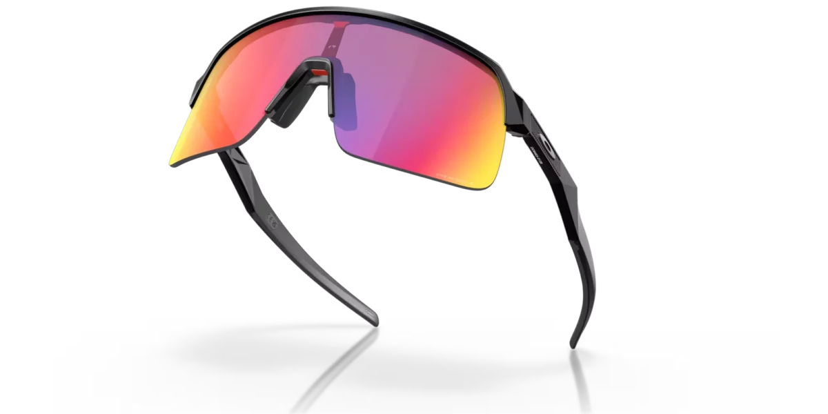 Gafas de sol Oakley Sutro Lite con lente color road vista inferior