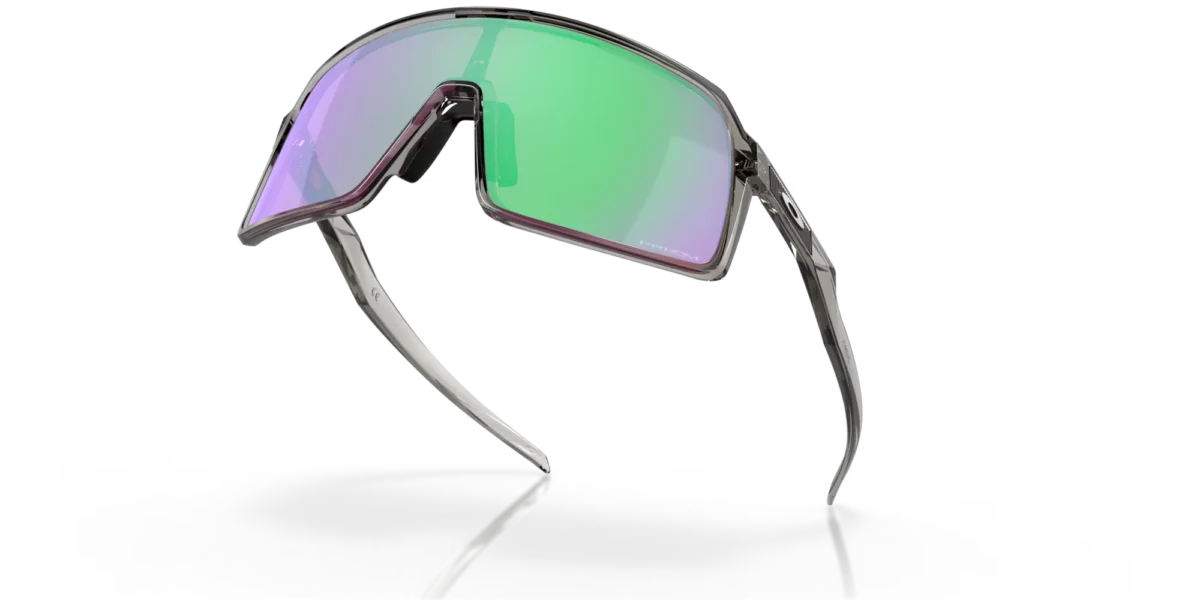 Gafas de sol Oakley Sutro con lente color road jade vista inferior