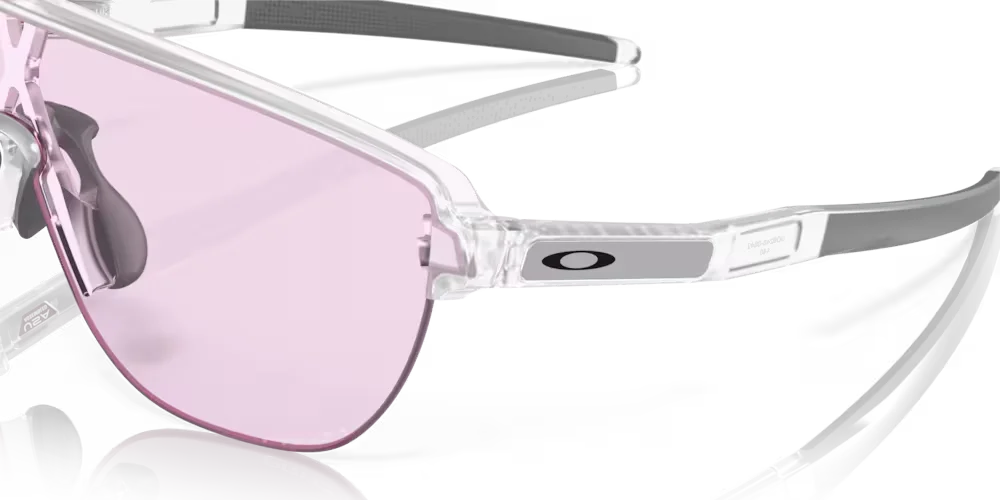 Gafas de sol Oakley Corridor con lente color prizm low light detalle lateral