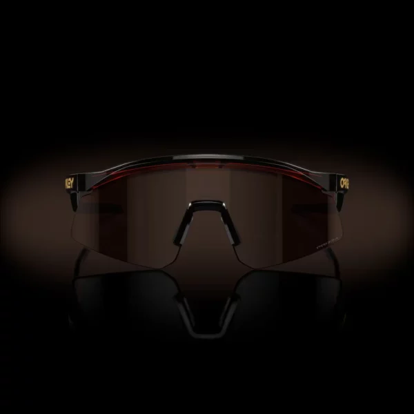 Gafas de sol Oakley Hydra con lente color tungsten vista frontal