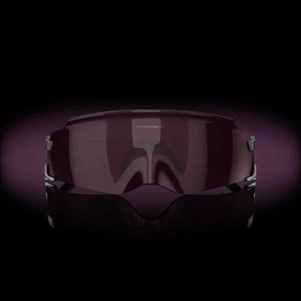 Gafas de sol Oakley Kato con lente color prizm road black vistas de frente cerradas