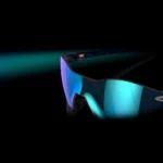 Gafas para sol Oakley ZubZero con lente color sapphire y montura planet X
