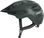 Vista lateral de casco de ciclismo verde Abus Motrip